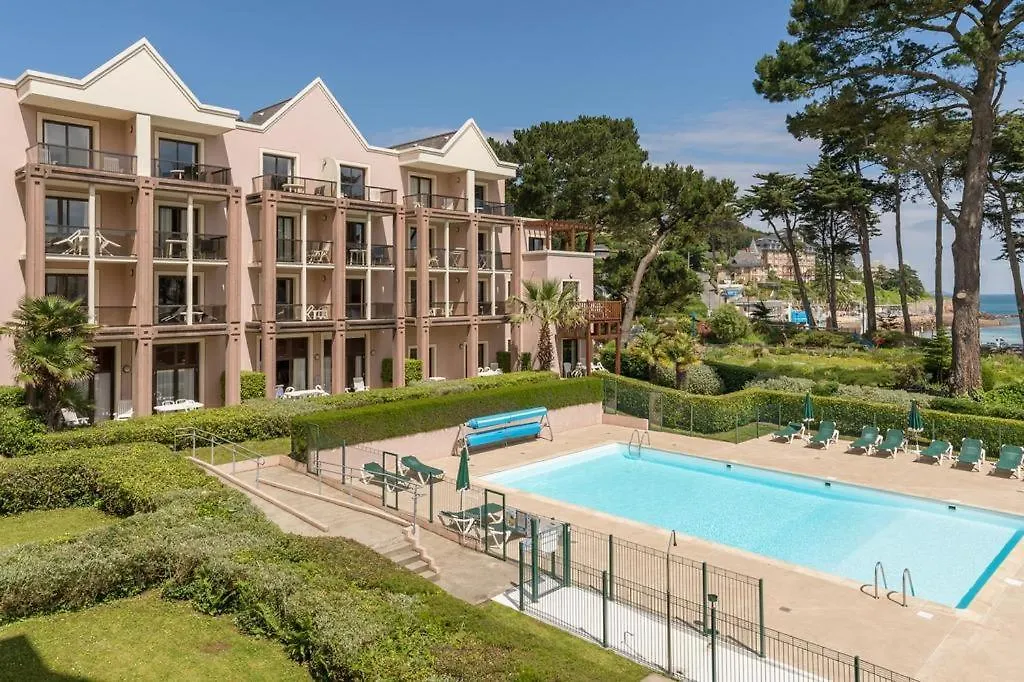 Appartement Plage De Trestraou 45M2 Perros-Guirec 0*,  France