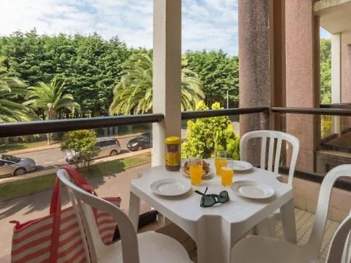 Appartement Plage De Trestraou 45M2 Perros-Guirec 0*,  Francie